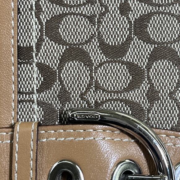 Coach C Signature Brown & Khaki Canvas & Leather Bifold Wallet w/Buckle & Chkbk - Picture 13 of 16